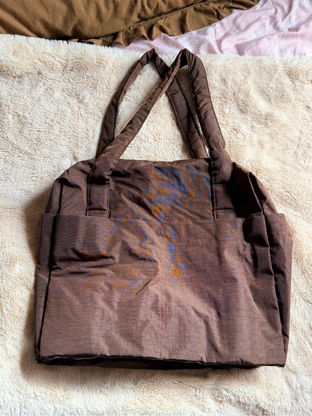 BAGGU Small Cloud Carry On in Coffee